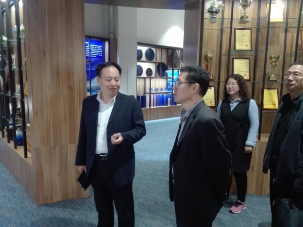 局党组书记局长刘生彦到企业开展不忘初心牢记使命主题教育调研和问计